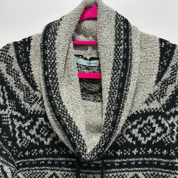 Cowl Neck Sweater Size Medium - Picture 3 of 8